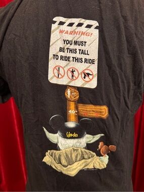 Yoda Kids Black Short Sleeve Star Wars Disney World Tee Y2K